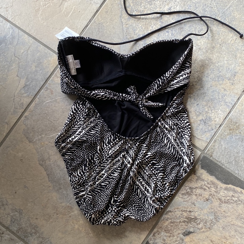 Robin Piccone Swimsuit size 14 - Picture 2 of 5